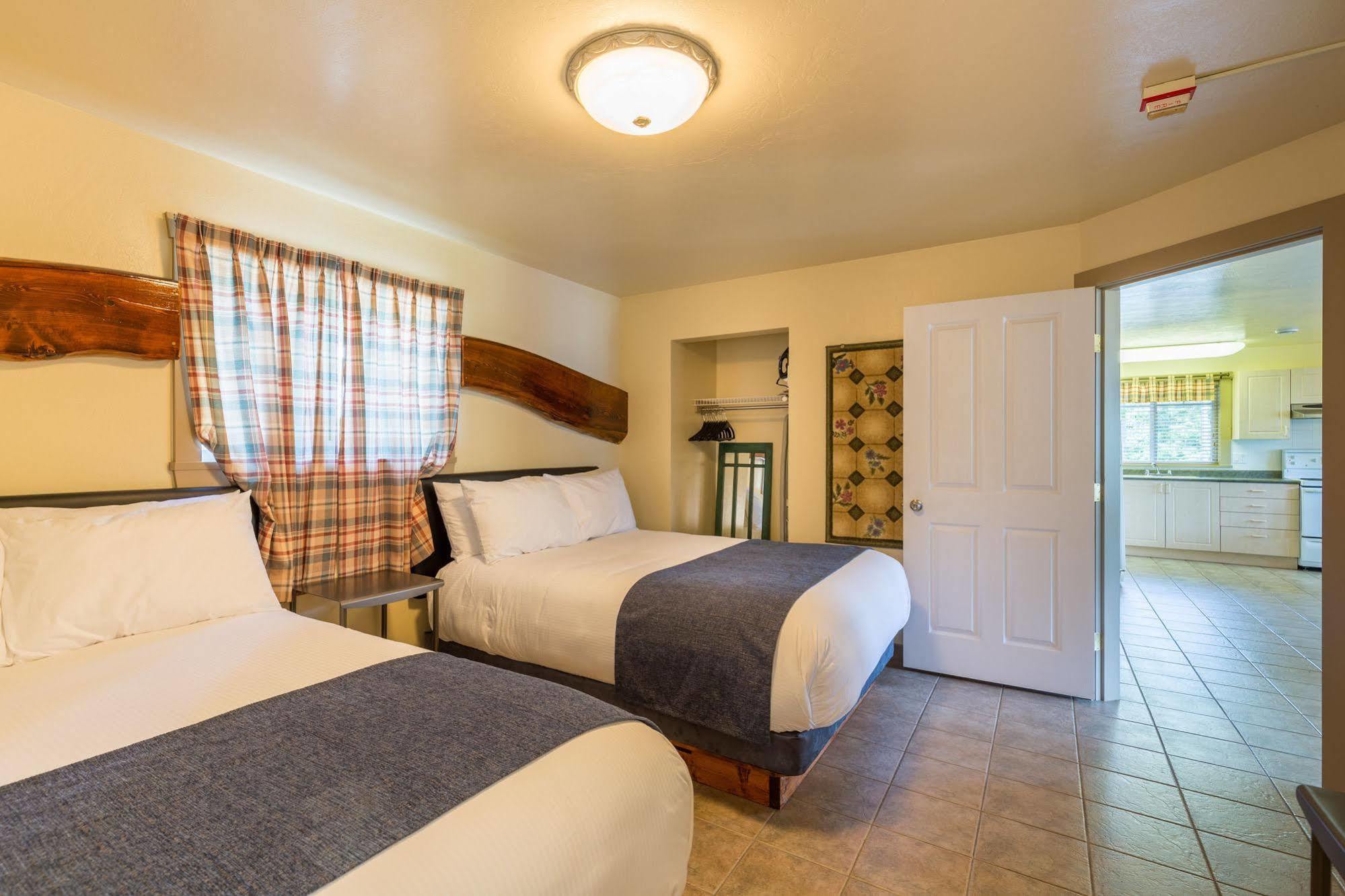 Motel Bathgate Marina Egmont Екстер'єр фото